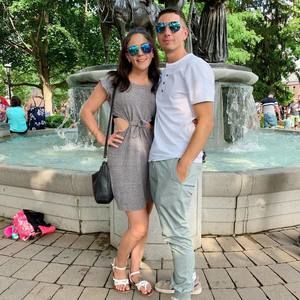 Meet your Posher, Max